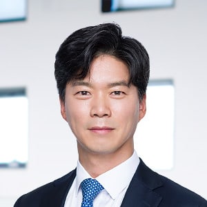 Hyeon-Jin Kim 